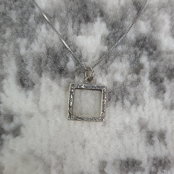 925 Sterling Silver Picture Frame Pendant Charm 18" Box Chain - Picture 5 of 16